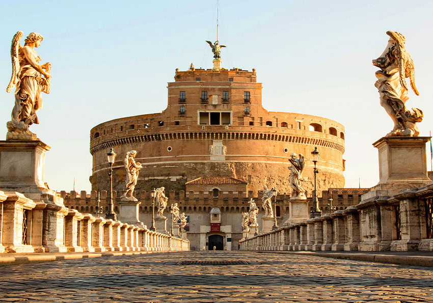 ingresso Castel sant'Angelo dal ponte san'Angelo